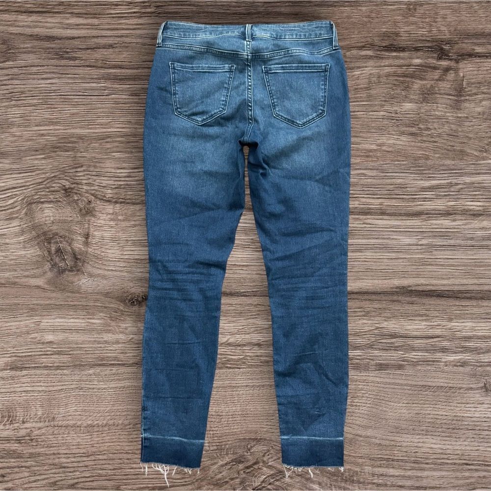 Old Navy Rockstar Super Skinny Ankle Jeans Dark Blue Grass Distressed Size 4 - Picture 2 of 7